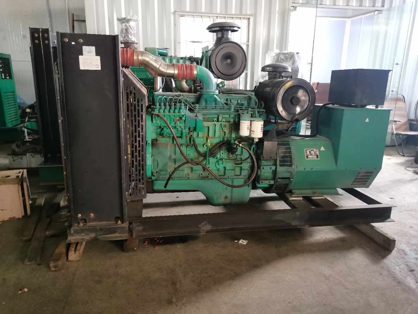 吊罗山乡发电机租赁如何确定电缆的承载电流是否在安全范围内？