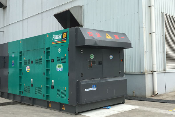 吊罗山乡燃油滤清器的更换流程是怎样的？