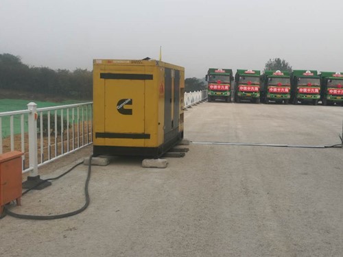 吊罗山乡电力系统的稳定性和设备兼容性如何影响发电机组的频率规格？